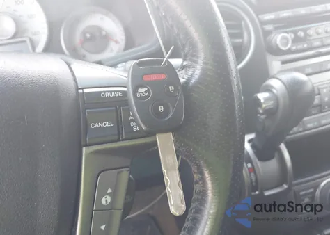 2015 Honda Pilot Touring z USA, uszkodzony, nr VIN 5FNYF3H94FB024267